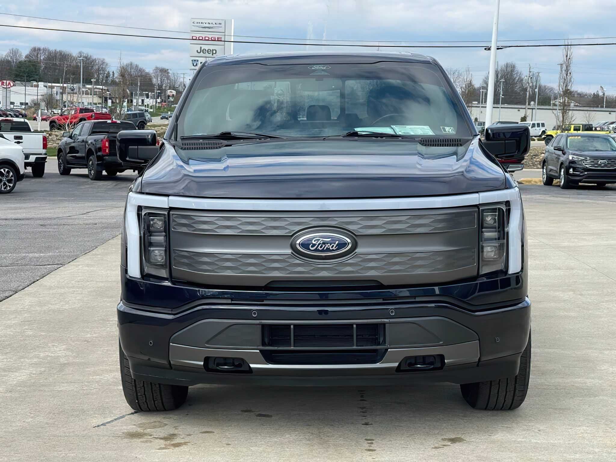 Ford F-150 Lightning Lariat 2022