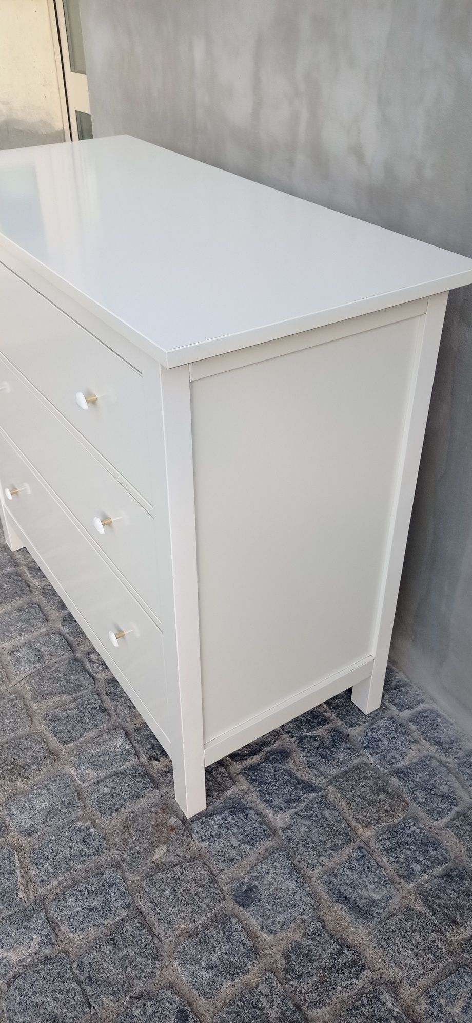 Cómoda IKEA hemnes impecável
