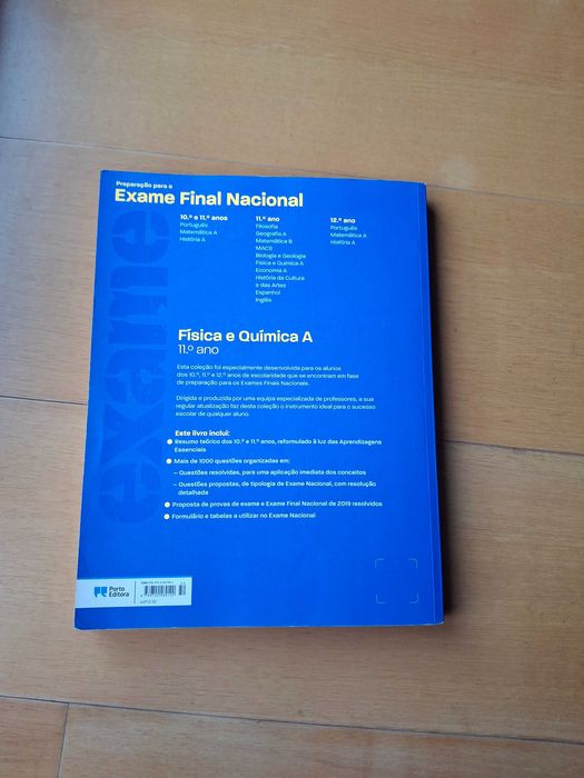 Manuais de preparação de exames física e química (10ºe 11º)