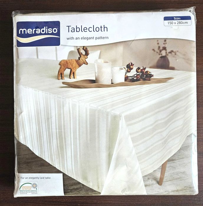 Obrus MERADISO o wymiarach 150 x 280 cm