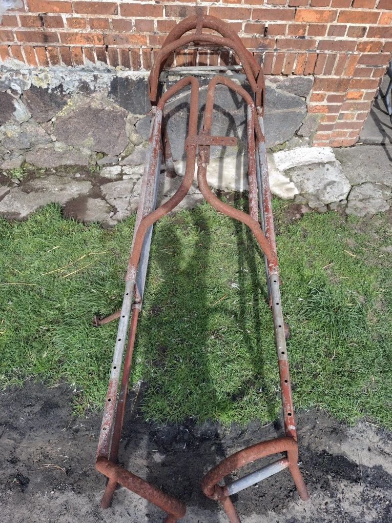 Jarzma porodowe, Kojce porodowe