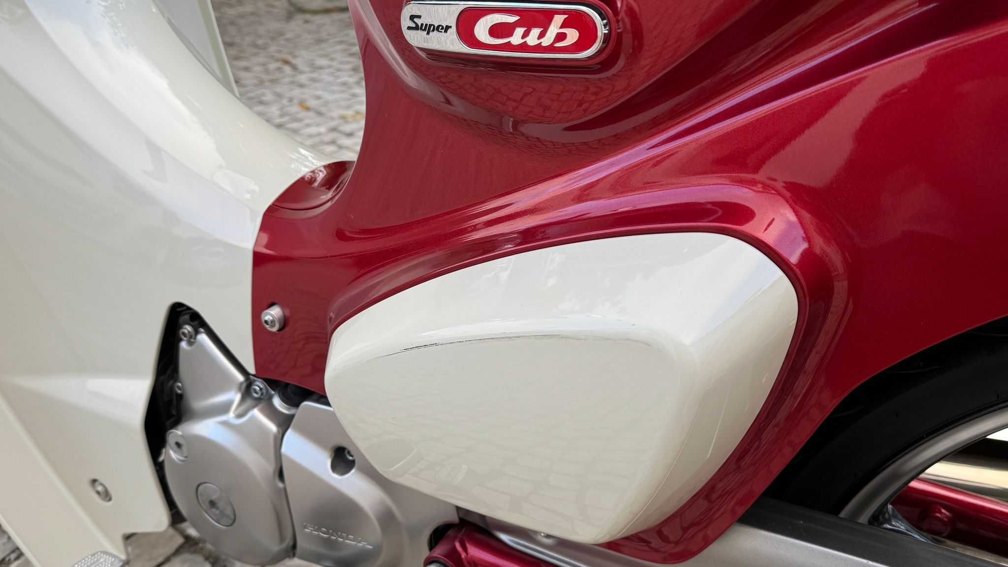 Honda Super Cub 125 com apenas 3700 km