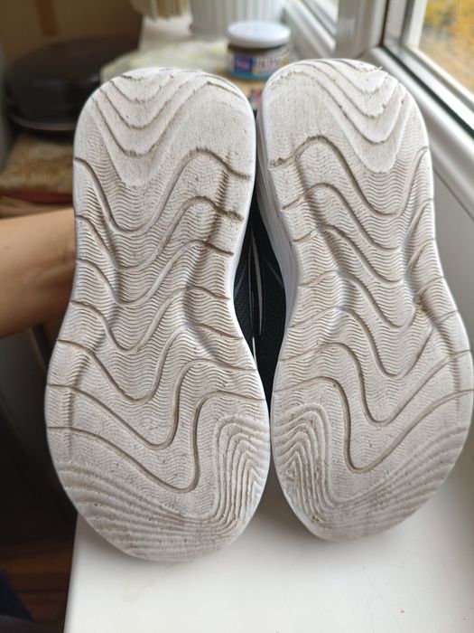 Кроссовки детские