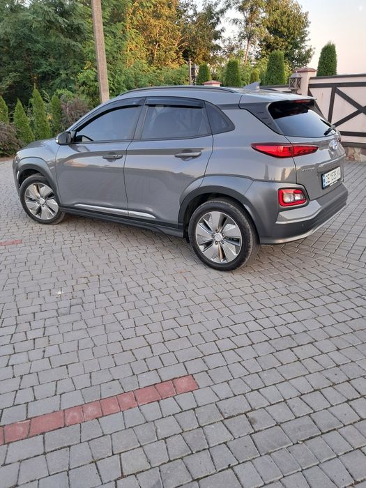 Hyundai Kona Electric 64 кВт