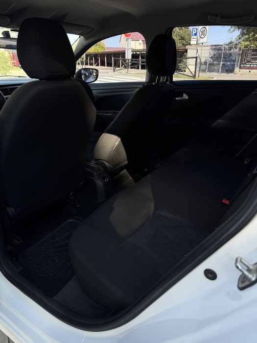 Продам Citroen C Elysee 1.2 2019 рік в гарному стані