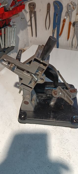 Stojak do szlifierki kątowej