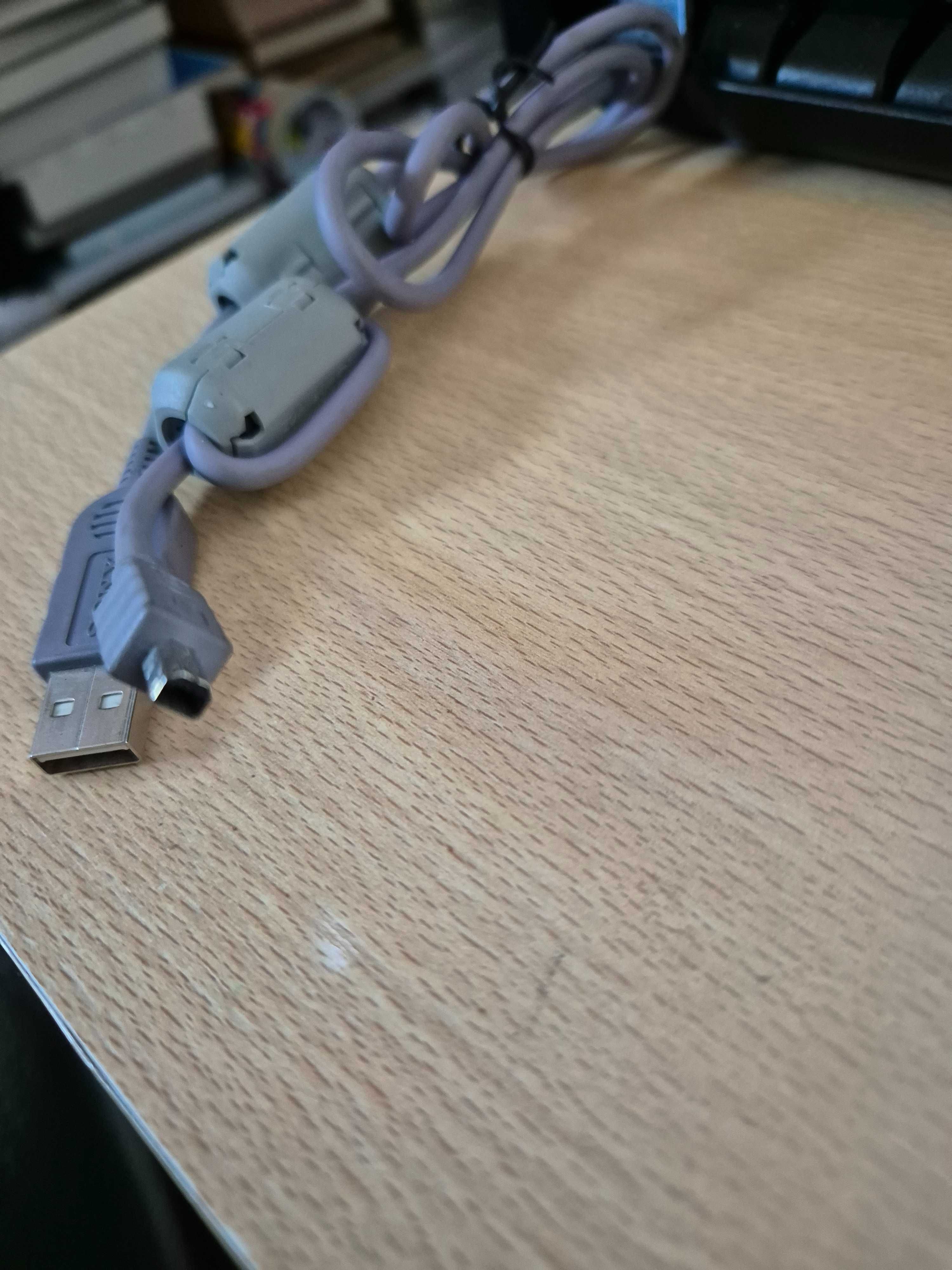 cabos usb vários para máquinas fotográficas