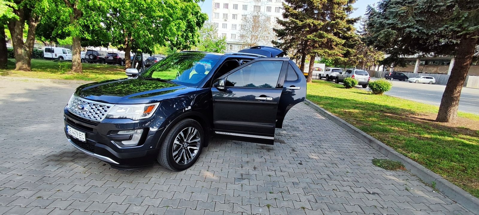 Ford  explorer platinum