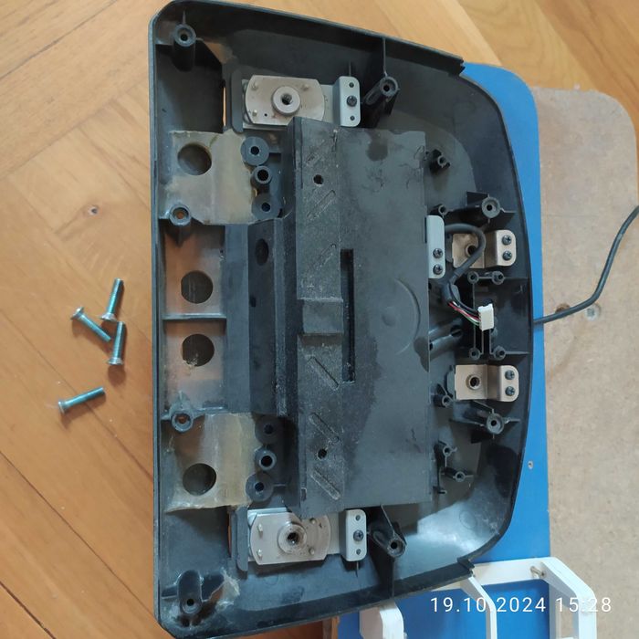 консоль під руль Logitech g25 g27