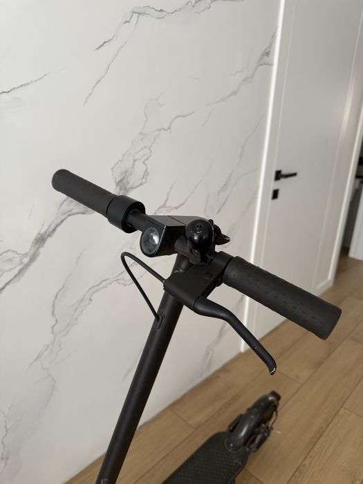 Електросамокат Xiaomi M365