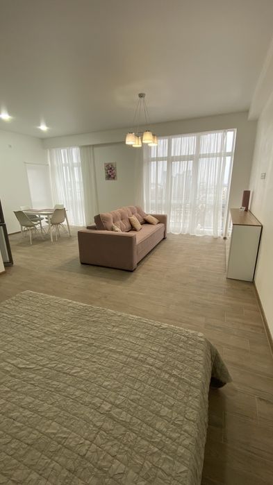 Сдам студию в центре