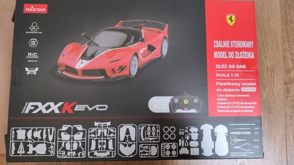 Autko Zdalnie sterowane Ferrari model 1:18 RASTAR