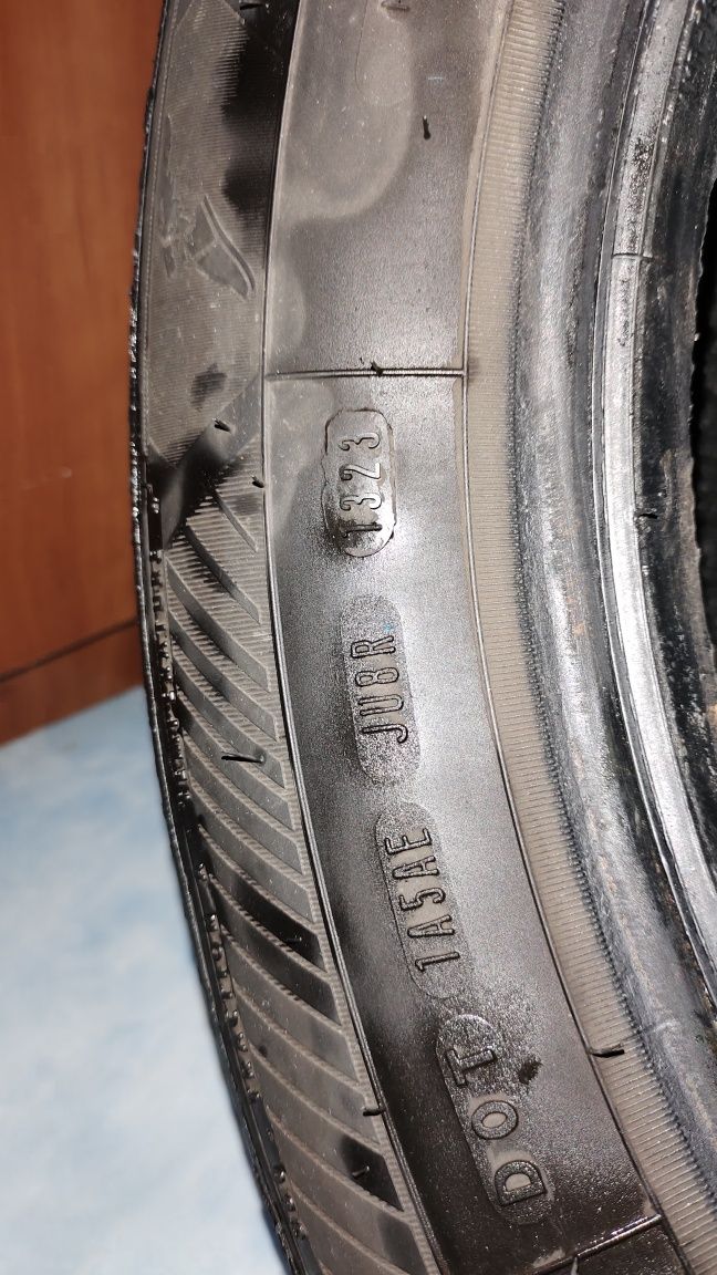 Літня гума Goodyear efficient Grip R15