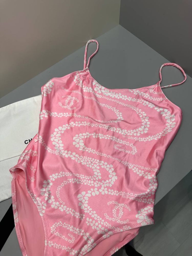 Купальник Chanel рожевий