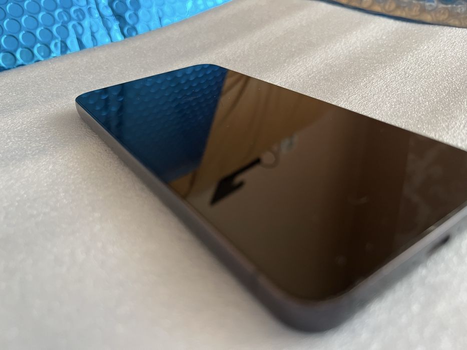 Смартфон Samsung Galaxy S23 8/128 Стан 9/10