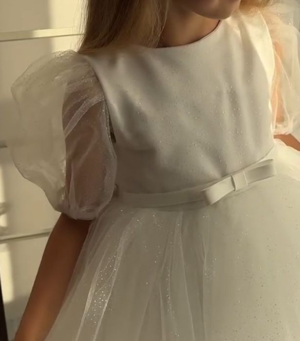 Святкова сукня для дівчинки