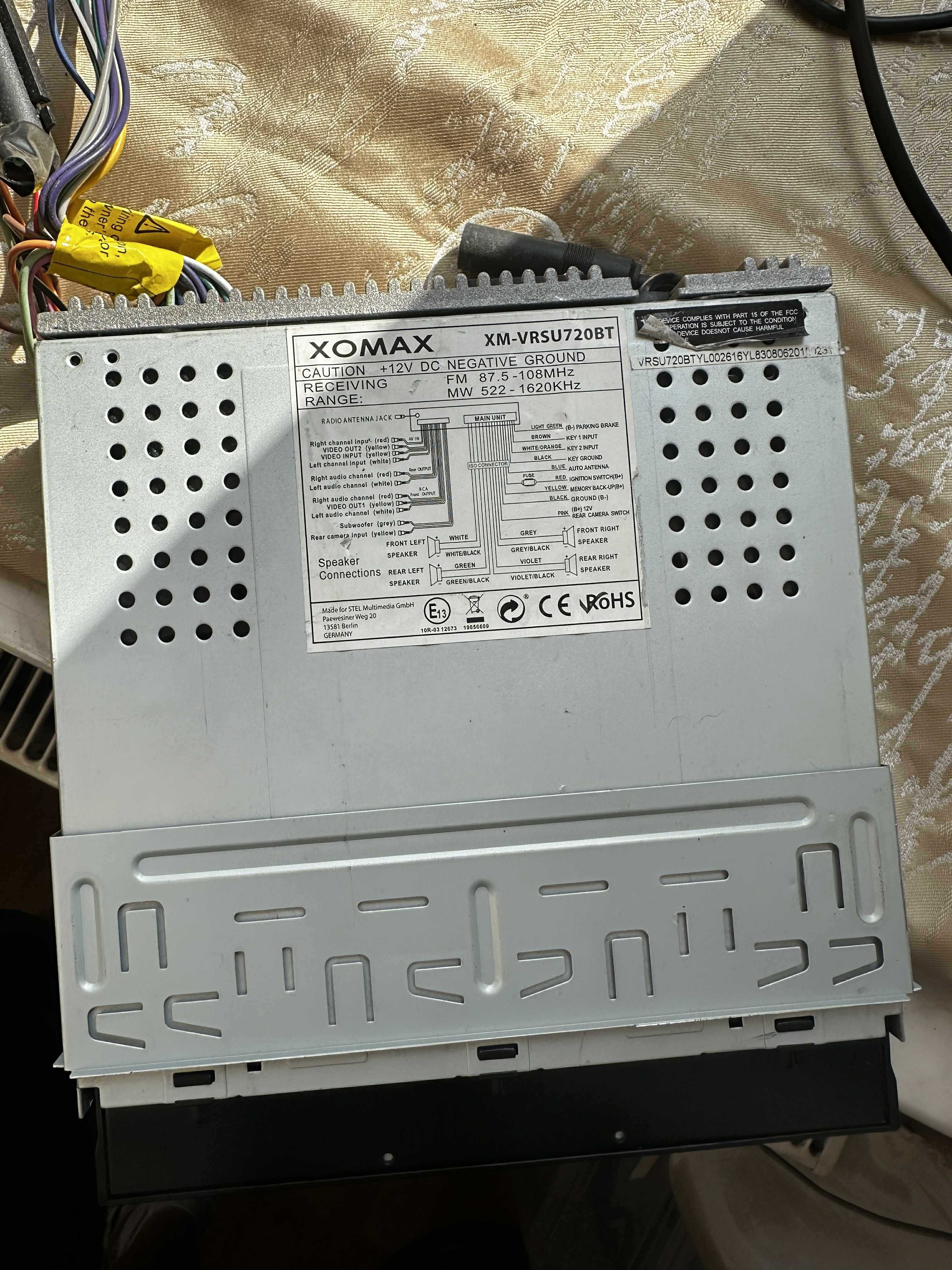 Radio 1 Din Ekran Winda XOMAX XM-VRSU720BT 4X60W USB SD Bluetooth