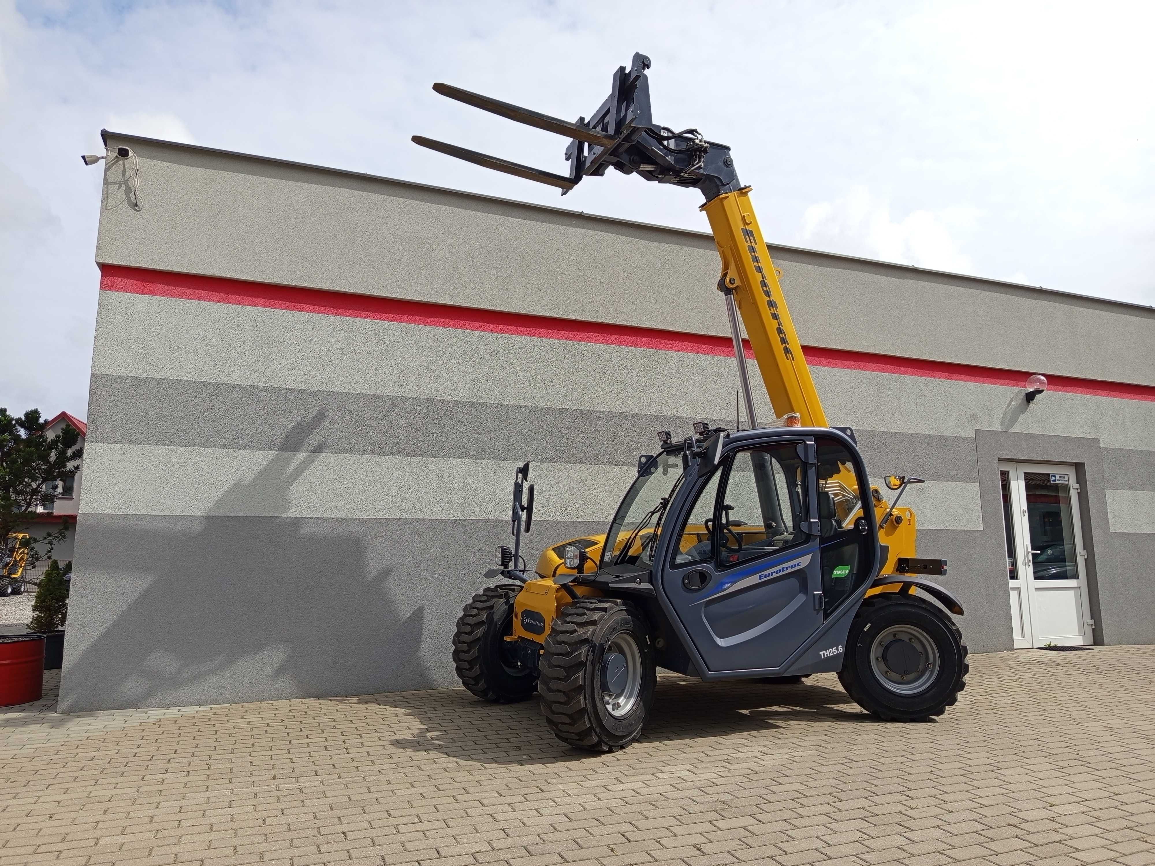 Ładowarka teleskopowa EUROTRAC TH25.6, Udźwig 2,5 T, wys. pod. 5,6 m