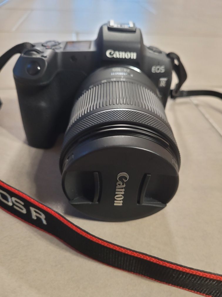 Canon R com objetiva 24/105 RF como nova