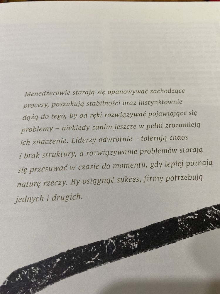 Zestaw ksiażek w skórzanej, limitowanej edycji. Zarządzanie, liderzy..