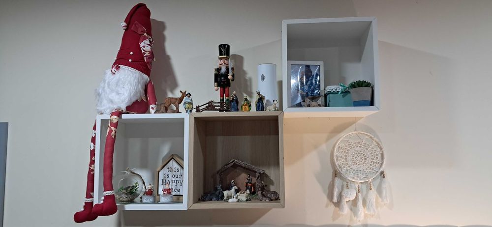 Movel de tv mais 3 cubos