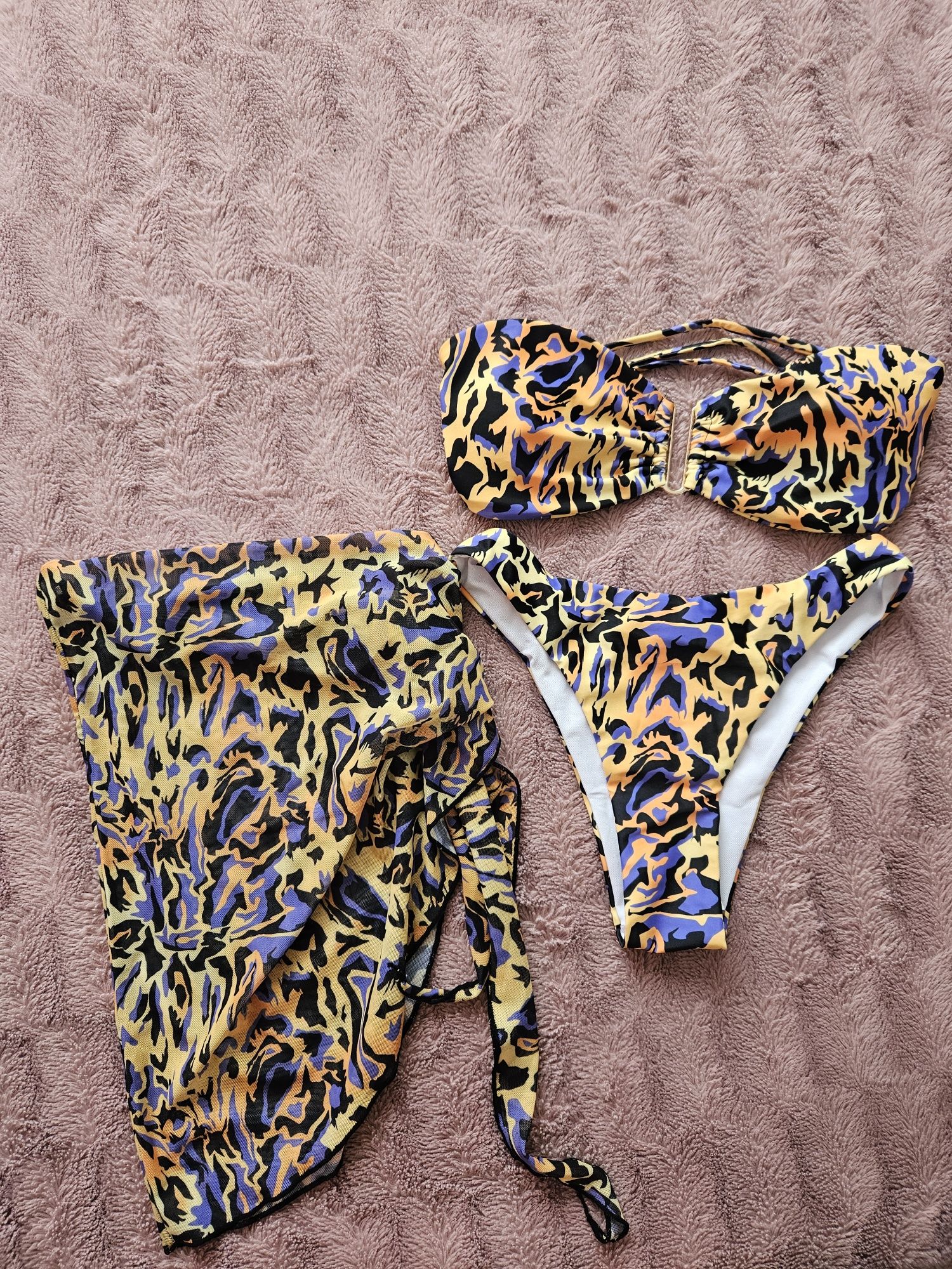 Seksowne nowe bikini ze zwierzęcym motywem