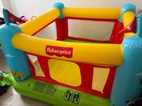 Castelo inflável Fisher Price