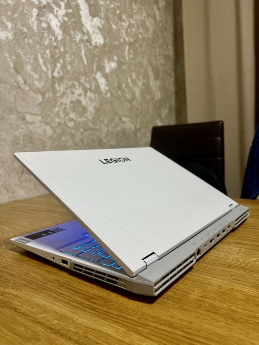 Lenovo Legion 5 pro Exclusive White i7/RTX/200Гц
