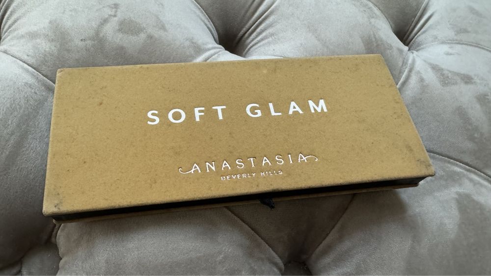 Paleta cieni Anastasia Beverly Hills Soft glam