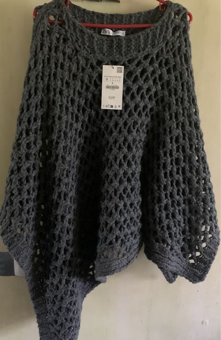 Пончо крупная вязка . ZARA .