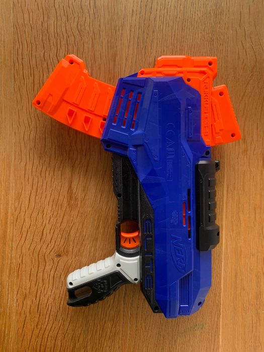 Nerf HASBRO Rukkos ICS-8