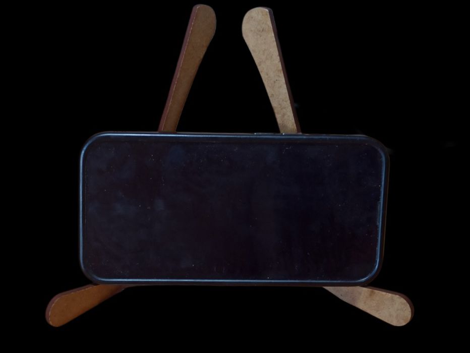 Подставка под телефон