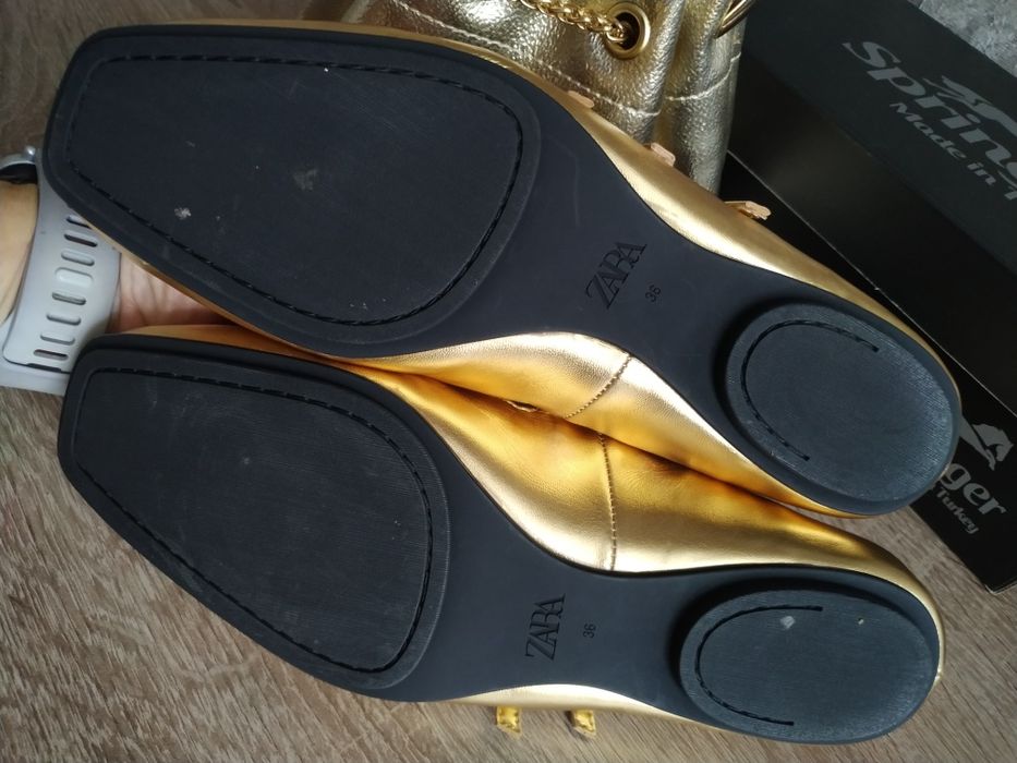 Балеткі, босоніжки  Zara