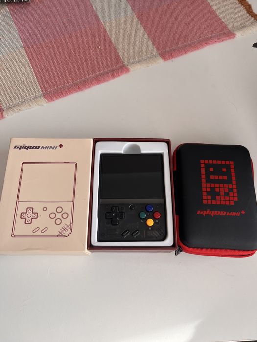 Miyoo Mini plus retro konsola
