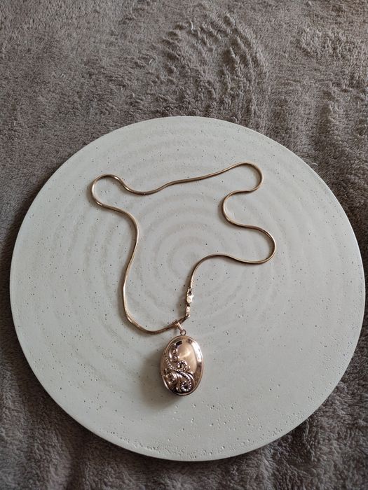 Набори, ланцюжки, браслети