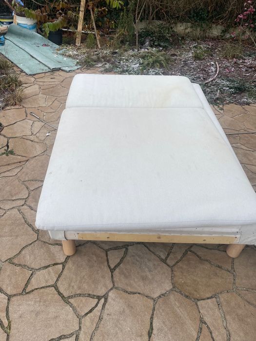 ikea leżanka beżowa