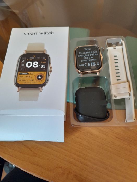 Smartwatch Y 13 Złoty .Nowy