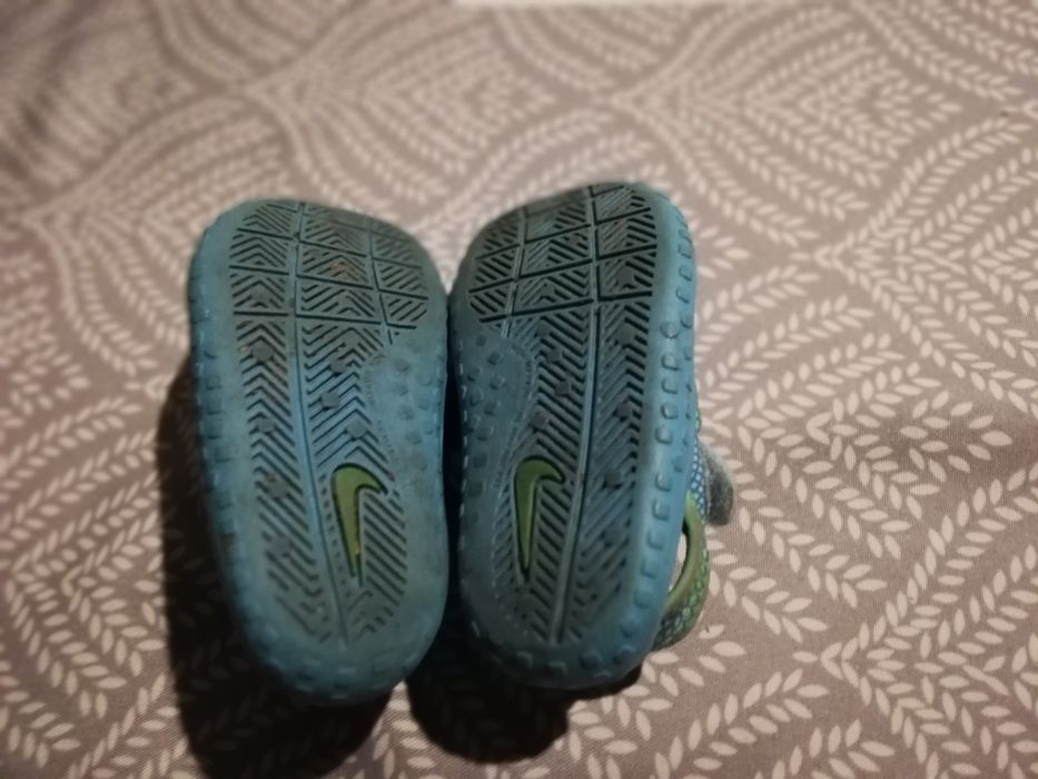 Sandałki Nike rozmiar 21