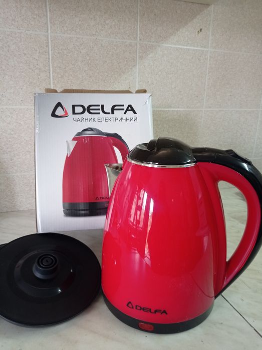 Электрочайник DELFA новый