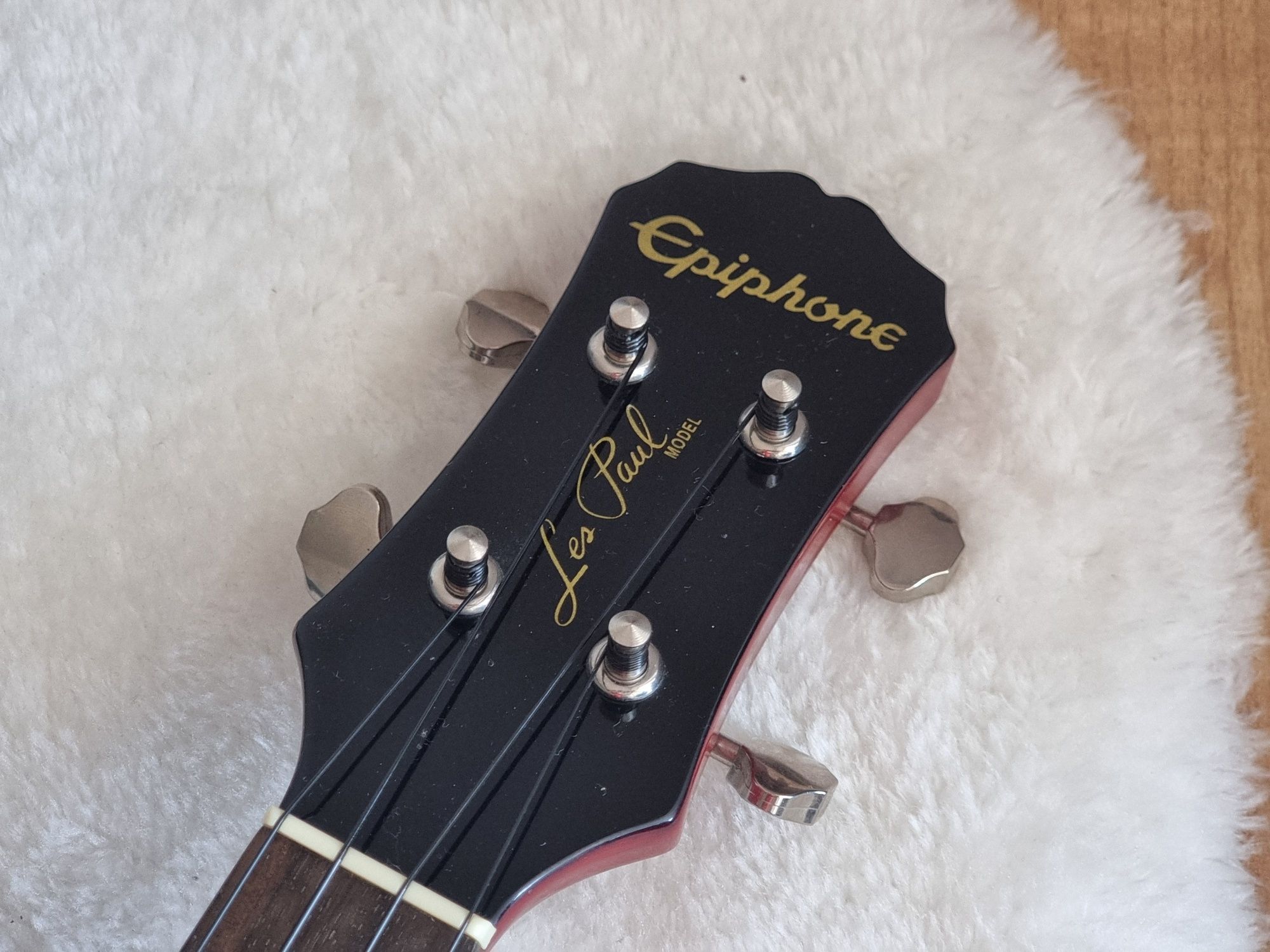 Epiphone Les Paul Ukulele Heritage Cherry Sunburst gitara elektryczna