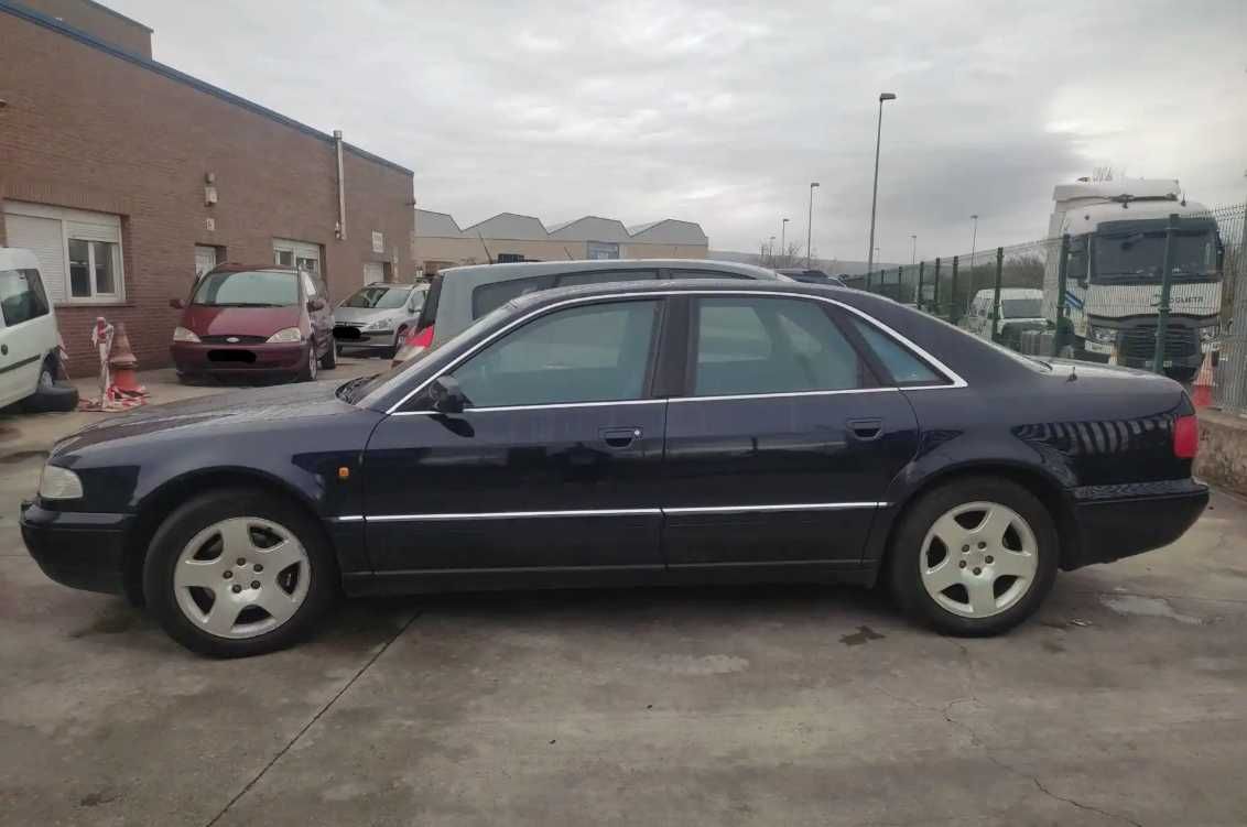 Audi A8 (D2) PARA PEÇAS