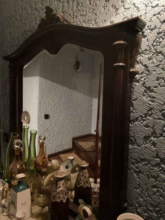 Móvel de Corredor com Espelho e Tampo em Mármore