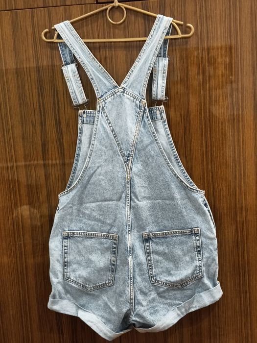 Krótkie ogrodniczki jeansowe H&M Divided