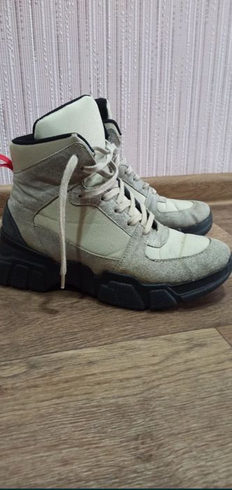 Високі кросівки Італія, хайтопи