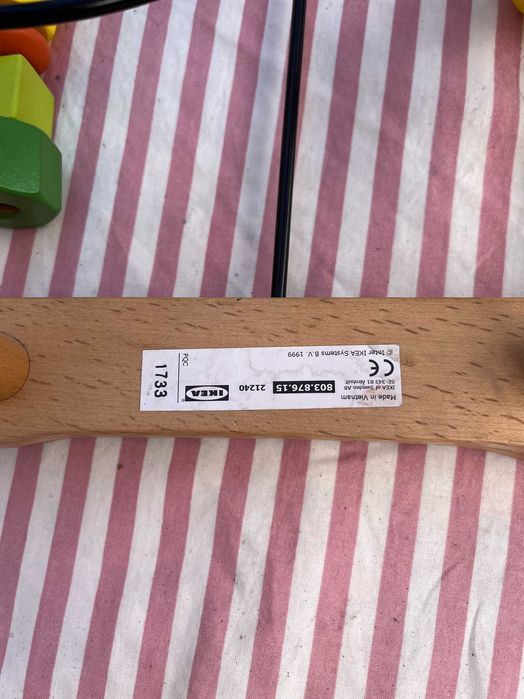 Brinquedo de madeira IKEA (labirinto)