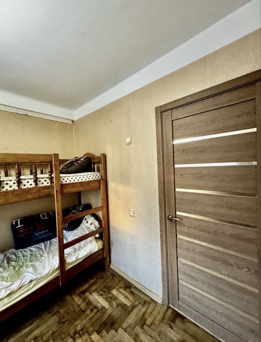 Продается 2 ком кв в Хортицком р-не по ул Светлая