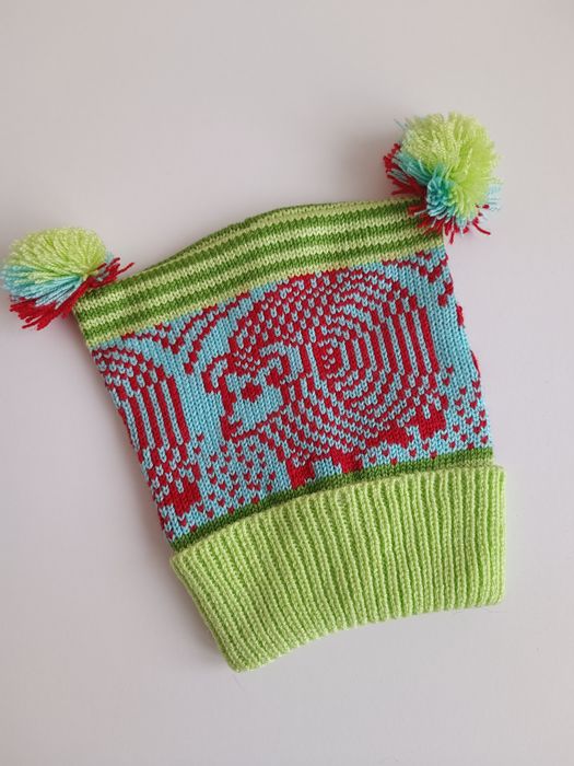 Шапка в'язана нова