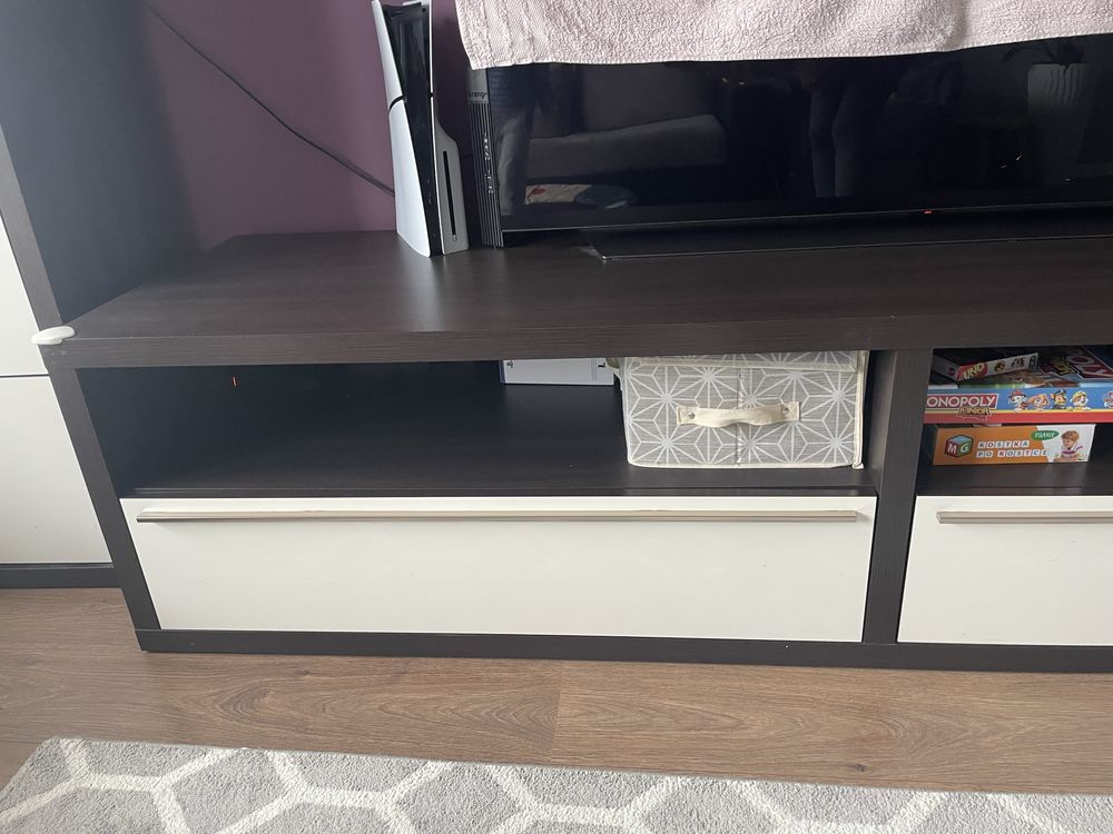 Meble do salonu szafka pod TV półki tylko do końca LIPCA