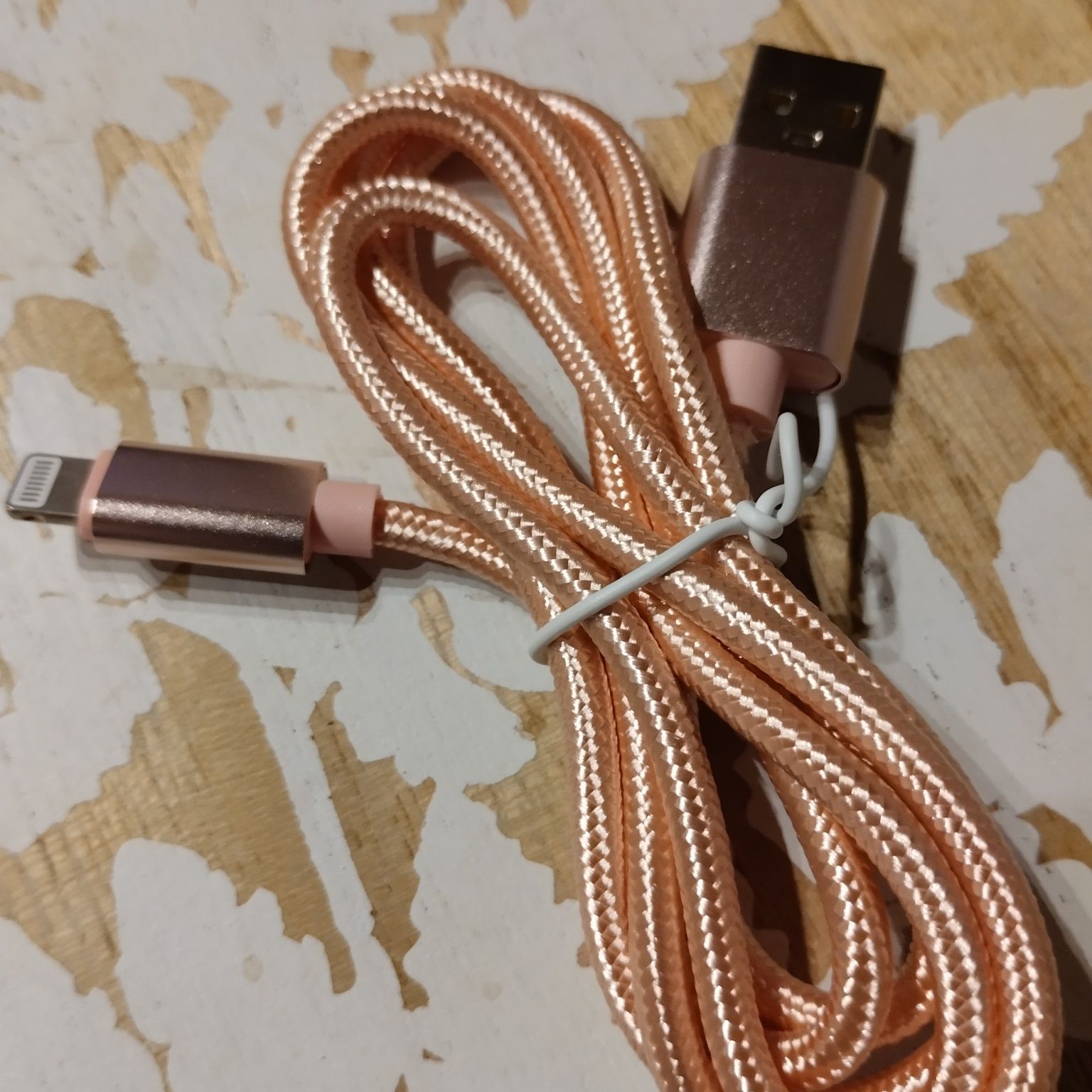 Kabel USB typu lightning 1 m