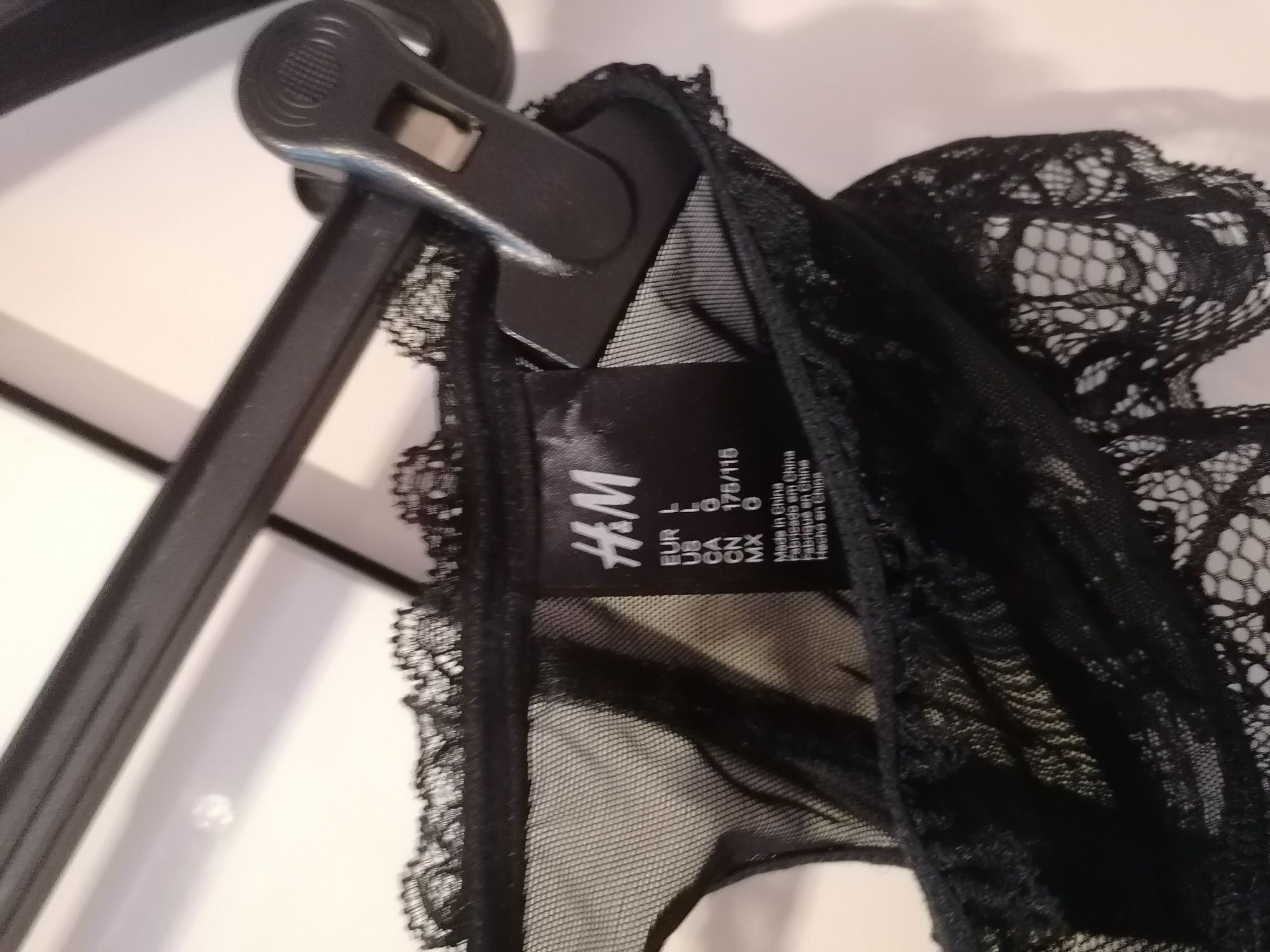 Koronkowy pas do pończoch L H&M